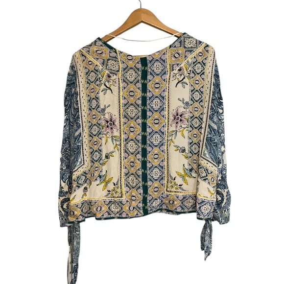 NWT Free People Blue and White Patterned‎ Blouse bohemian blouse size M - Picture 8 of 12